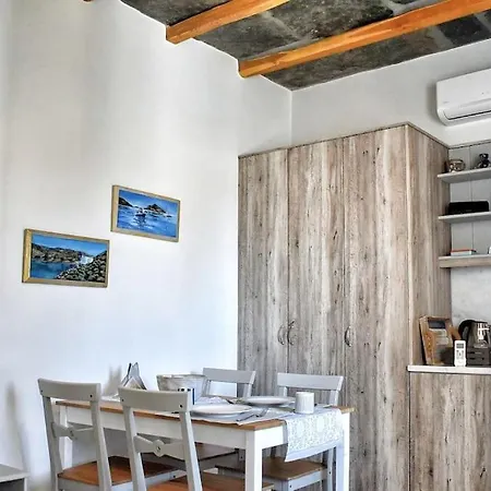 Sea-view Rooftop Terrace *